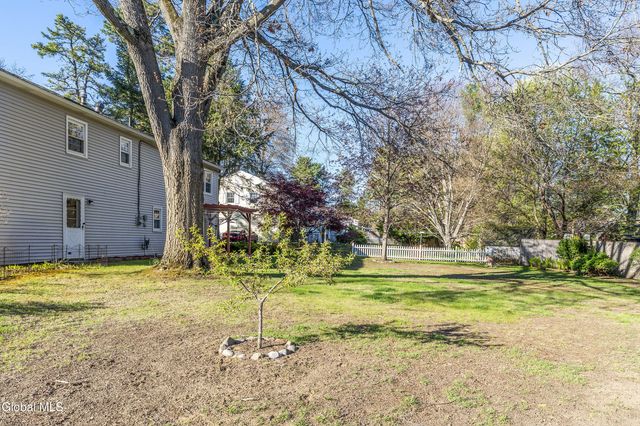 3158 Lone Pine Road, Guilderland, NY 12303