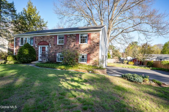 3158 Lone Pine Road, Guilderland, NY 12303