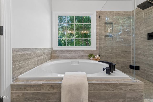 102 Tenbury Wells Drive, Cary, NC 27518