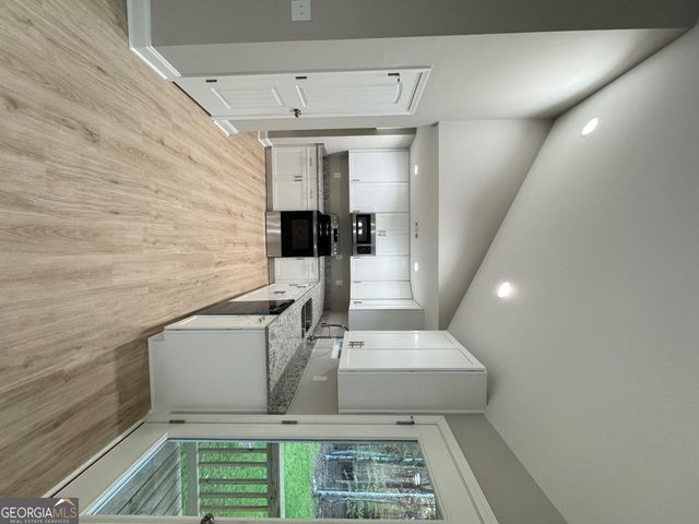 5127 BIRD Road, Gainesville, GA 30506