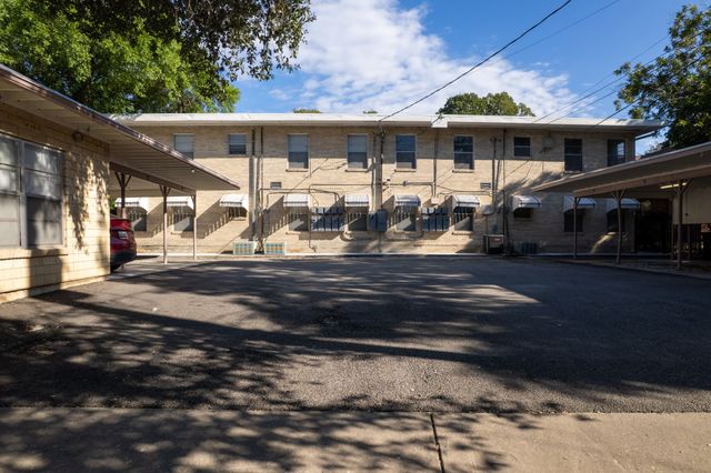 118 Funston Pl, San Antonio, TX 78209