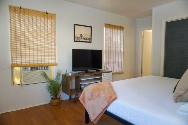 118 Funston Pl, San Antonio, TX 78209