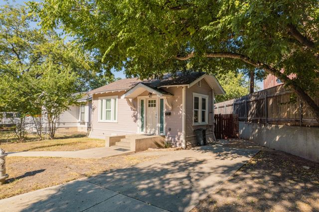 118 Funston Pl, San Antonio, TX 78209