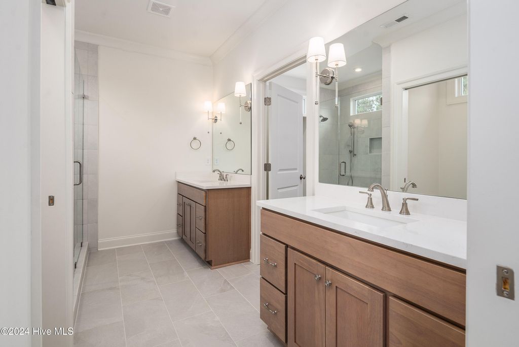 Image 27 of property listing at 138 Pine Tree Point, Snow Hill, NC 28580