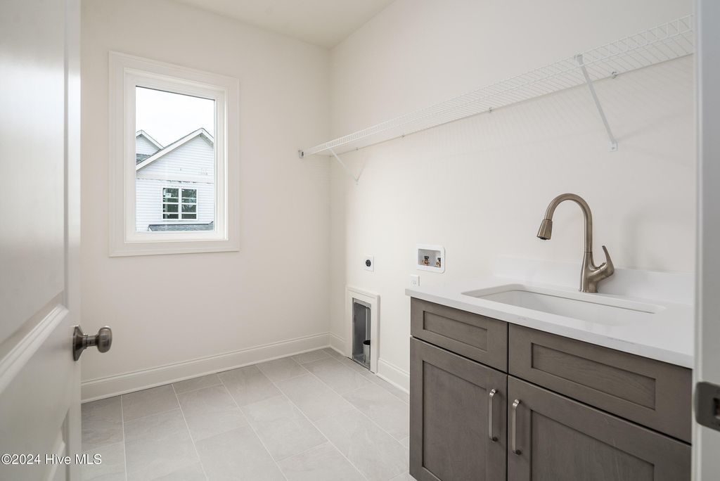 Image 38 of property listing at 138 Pine Tree Point, Snow Hill, NC 28580