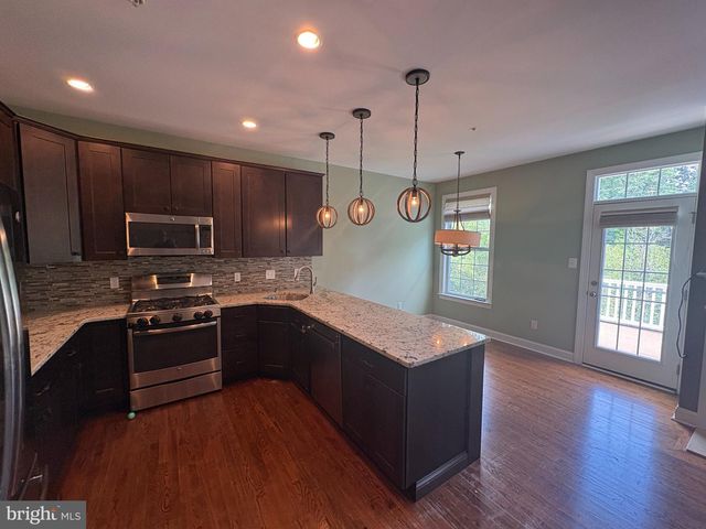 152 HIGH POINT AVE, Dresher, PA 19025
