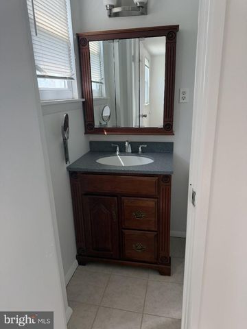 152 HIGH POINT AVE, Dresher, PA 19025