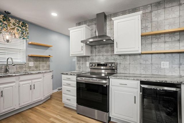 2698 Eugene Avenue, Grove City, OH 43123