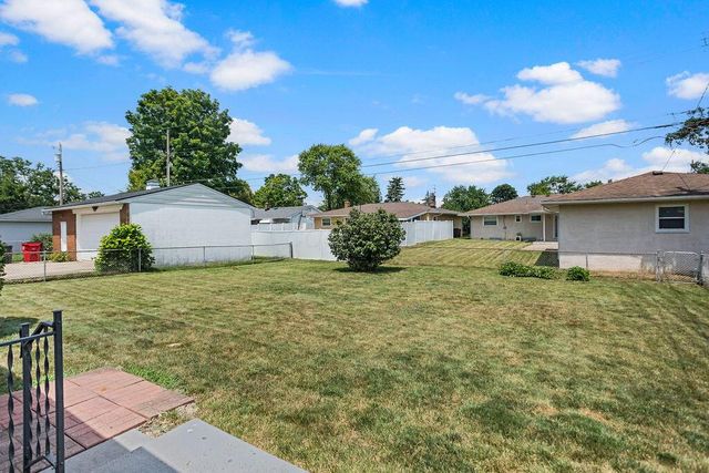 2698 Eugene Avenue, Grove City, OH 43123