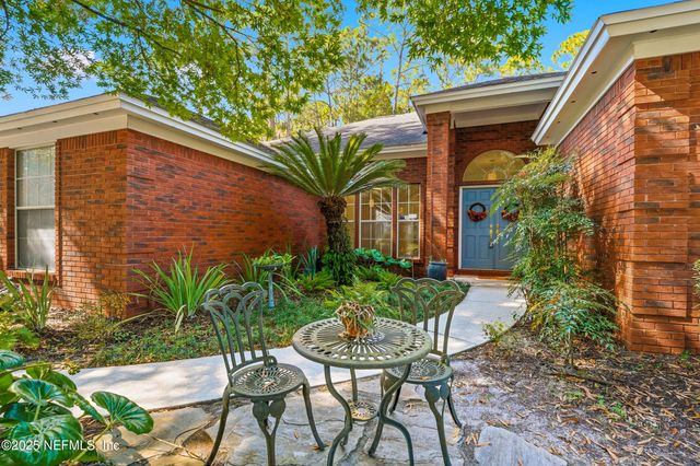 8642 AUTUMN GREEN Drive, Jacksonville, FL 32256