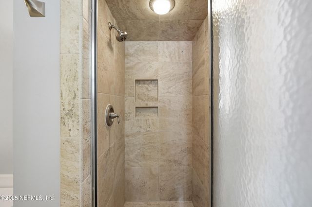 8642 AUTUMN GREEN Drive, Jacksonville, FL 32256