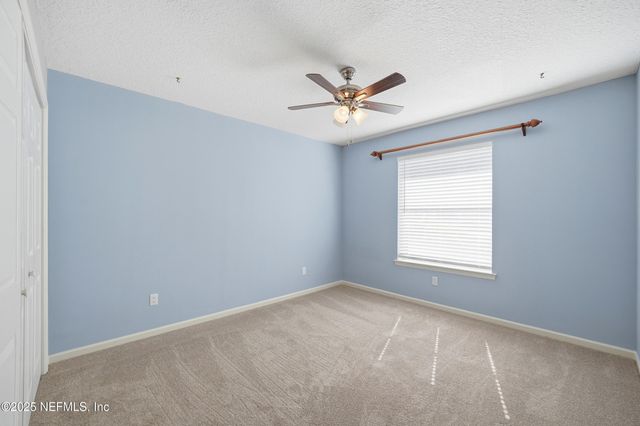 8642 AUTUMN GREEN Drive, Jacksonville, FL 32256