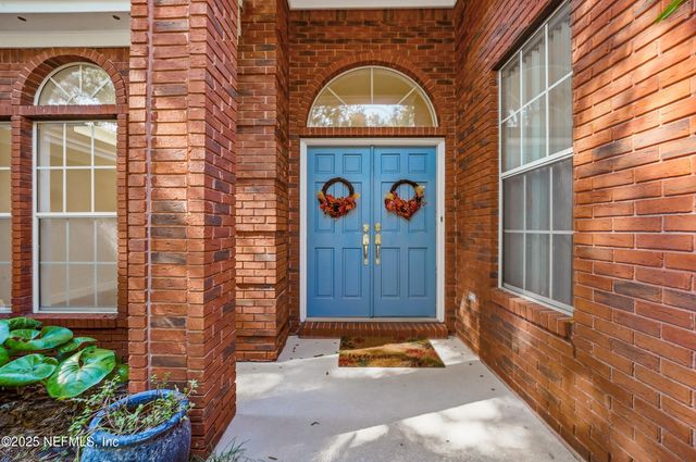 8642 AUTUMN GREEN Drive, Jacksonville, FL 32256