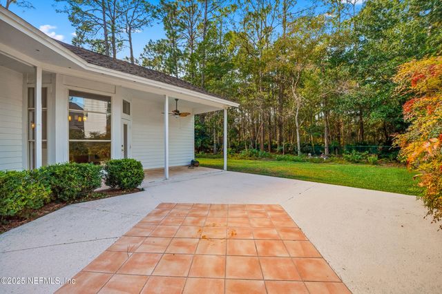 8642 AUTUMN GREEN Drive, Jacksonville, FL 32256