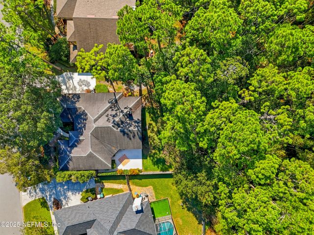 8642 AUTUMN GREEN Drive, Jacksonville, FL 32256