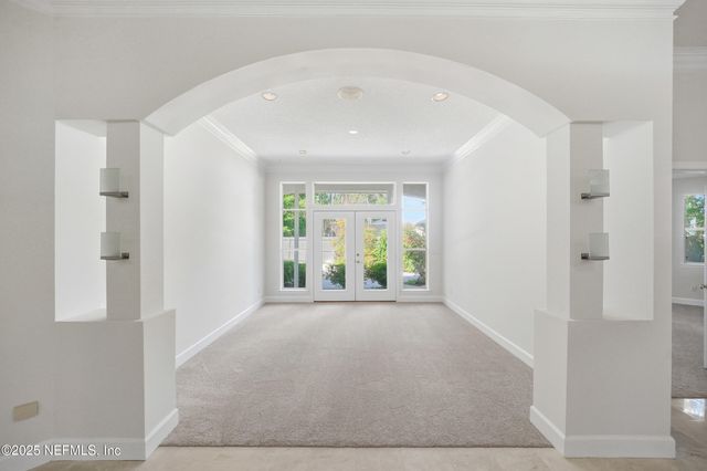 8642 AUTUMN GREEN Drive, Jacksonville, FL 32256