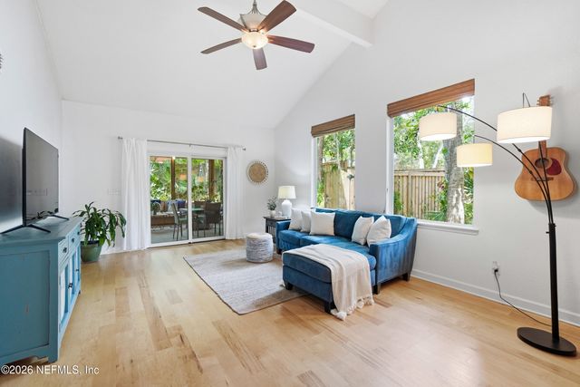 1852 HICKORY Lane, Atlantic Beach, FL 32233