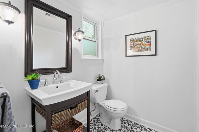 1852 HICKORY Lane, Atlantic Beach, FL 32233