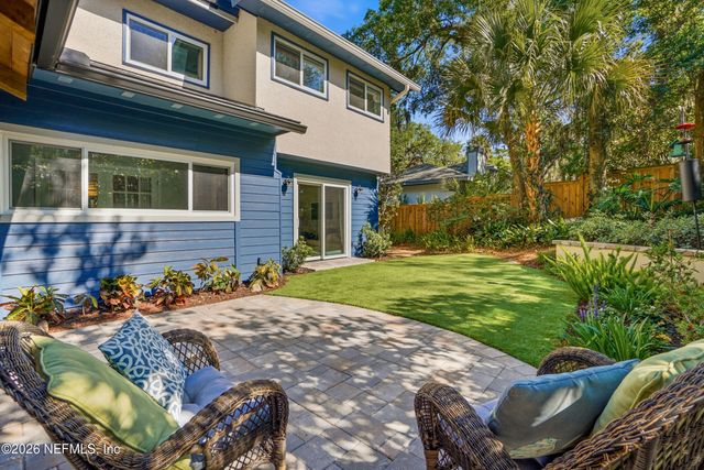 1852 HICKORY Lane, Atlantic Beach, FL 32233