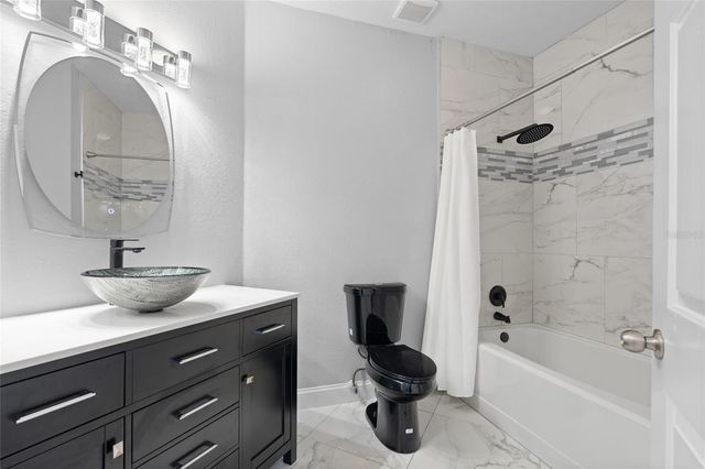 4333 BAYSIDE VILLAGE DRIVE 110, Tampa, FL 33615