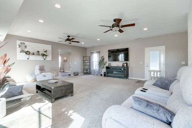 8526 Sandrea Lane S, Ladoga, IN 47954