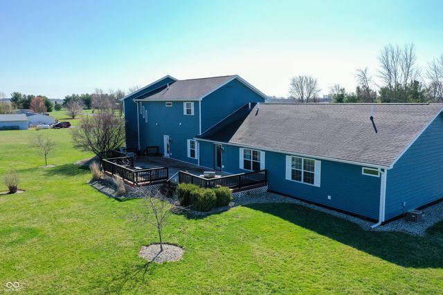 8526 Sandrea Lane S, Ladoga, IN 47954