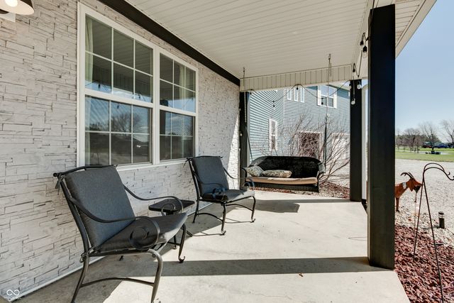 8526 Sandrea Lane S, Ladoga, IN 47954