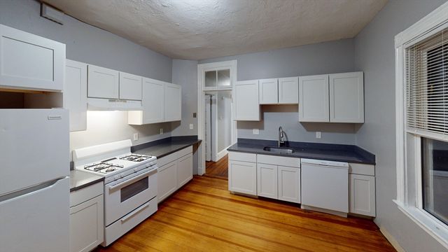 11 Sunset Street 3, Boston, MA 02120