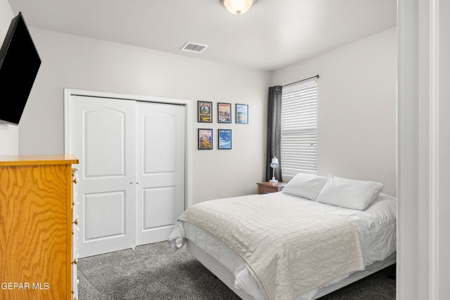 12401 KNIGHTSBRIDGE Drive, Horizon City, TX 79928