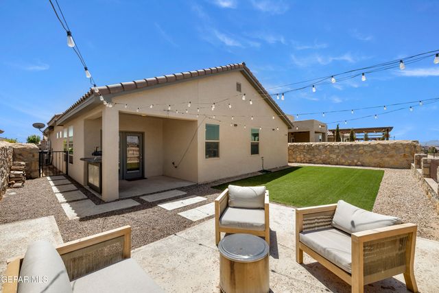 12401 KNIGHTSBRIDGE Drive, Horizon City, TX 79928