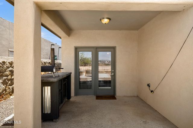 12401 KNIGHTSBRIDGE Drive, Horizon City, TX 79928