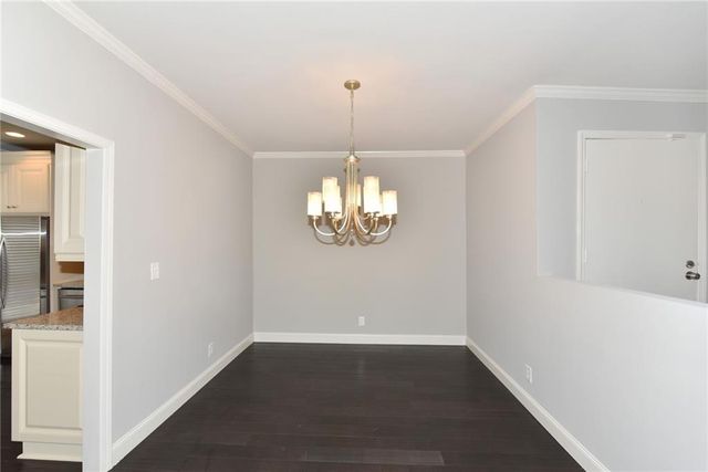 5115 Chemin De Vie NE 5115, Atlanta, GA 30342