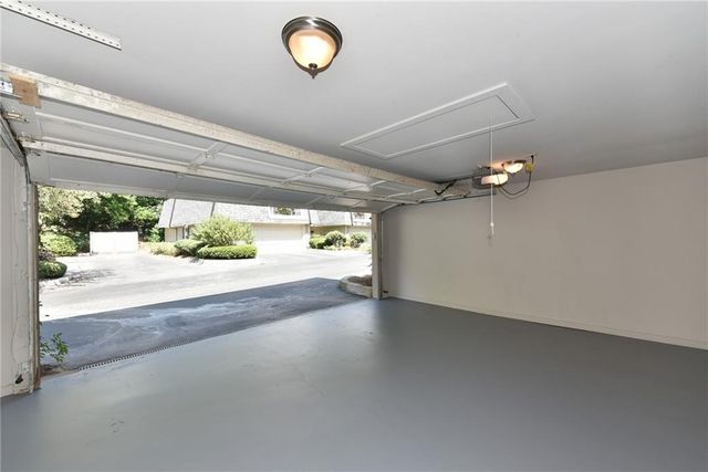 5115 Chemin De Vie NE 5115, Atlanta, GA 30342
