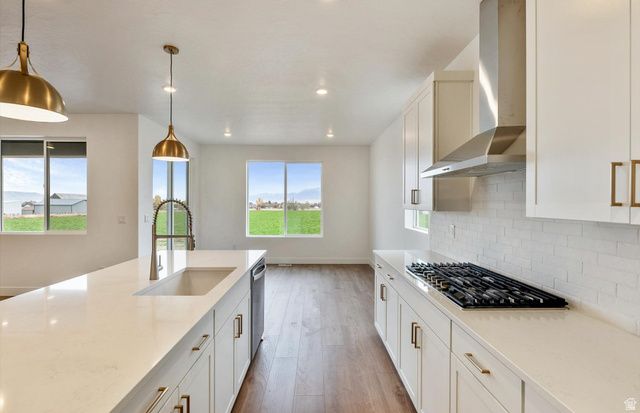 1033 E 250 S, Salem, UT 84653