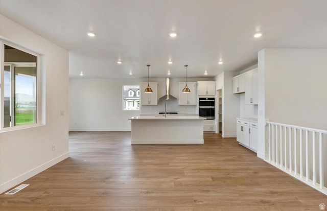 1033 E 250 S, Salem, UT 84653