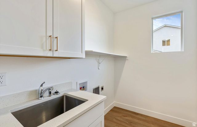 1033 E 250 S, Salem, UT 84653