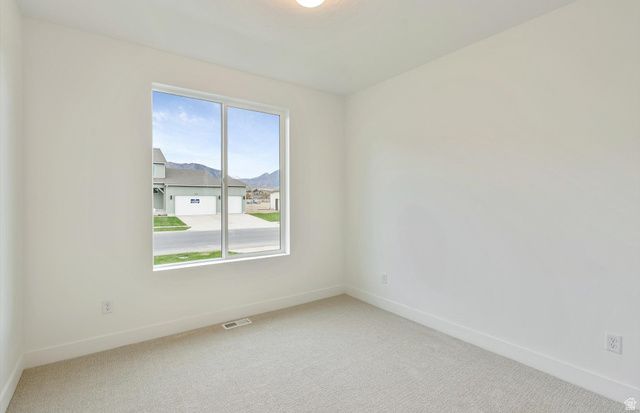 1033 E 250 S, Salem, UT 84653