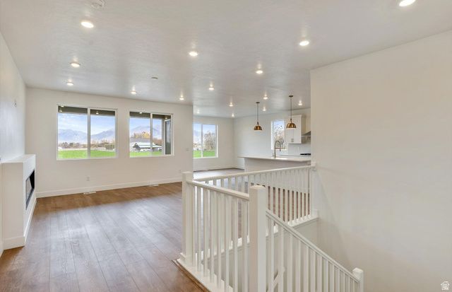 1033 E 250 S, Salem, UT 84653