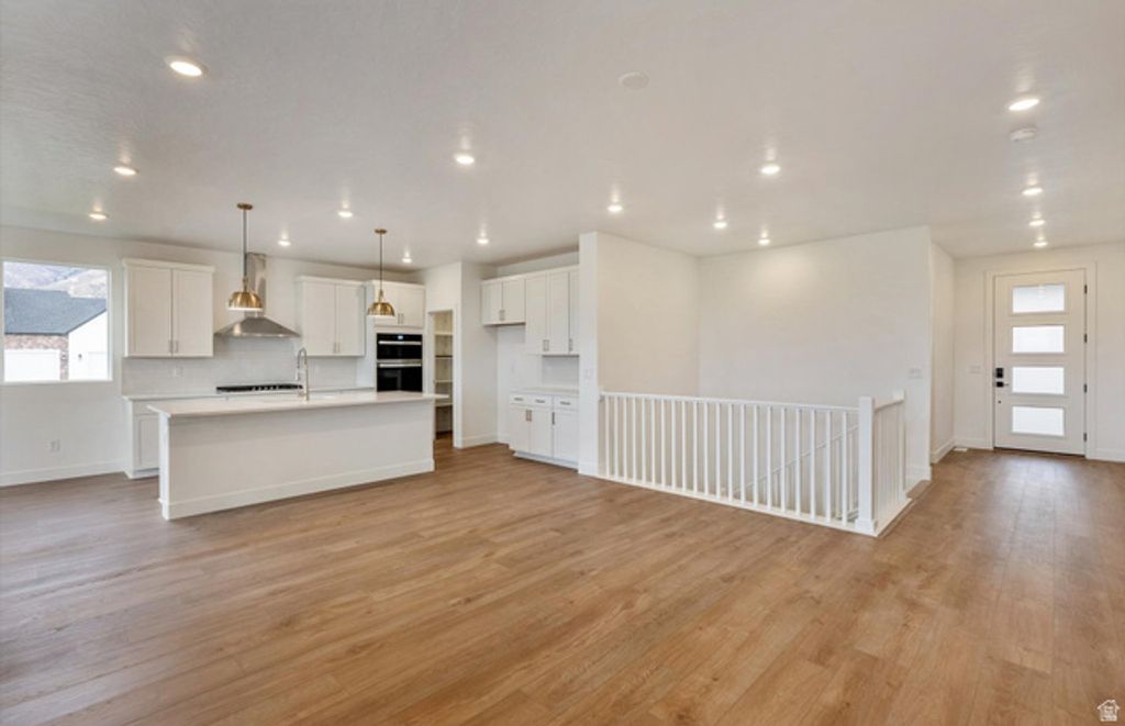 1033 E 250 S, Salem, UT 84653