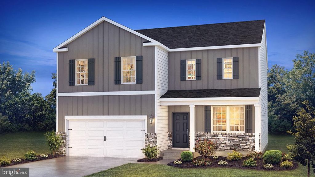 215 LINDSEY DR, Columbia, PA 17512