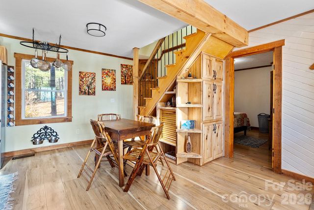 143 Red Huckleberry Lane, Hendersonville, NC 28792