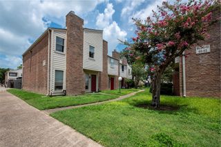 3901 Woodchase Drive 59, Houston, TX 77042