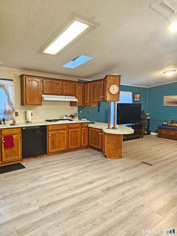 1 Circle Drive, Stonington, CT 06378