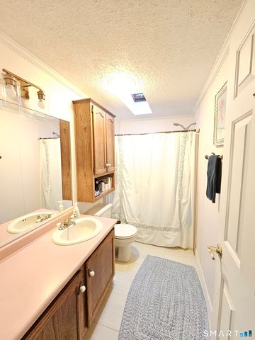 1 Circle Drive, Stonington, CT 06378