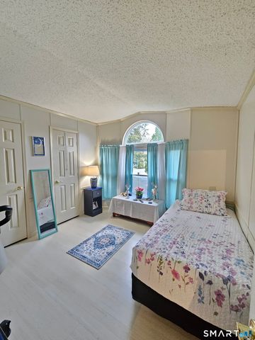 1 Circle Drive, Stonington, CT 06378