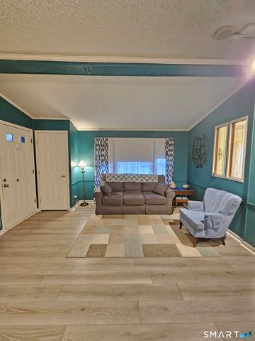 1 Circle Drive, Stonington, CT 06378