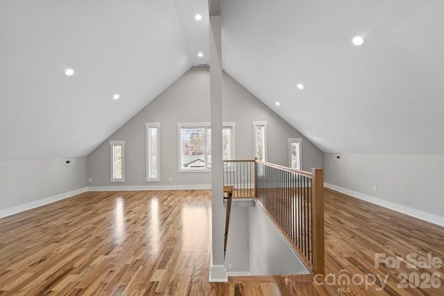 543 30th Avenue NW, Hickory, NC 28601