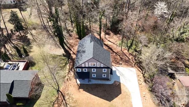 543 30th Avenue NW, Hickory, NC 28601