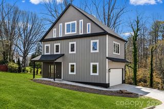 543 30th Avenue NW, Hickory, NC 28601