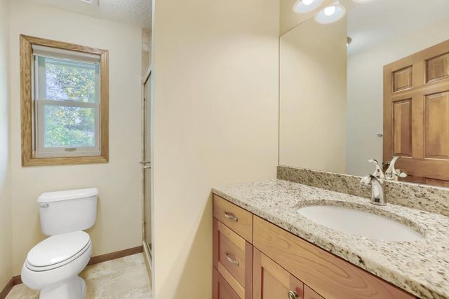 1568 Ashbury Place, Eagan, MN 55122